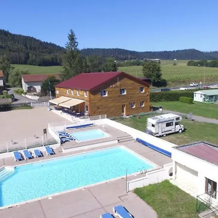 Camping Confortable Avec Terrasse Et Jardin - Api-1-52-889 *