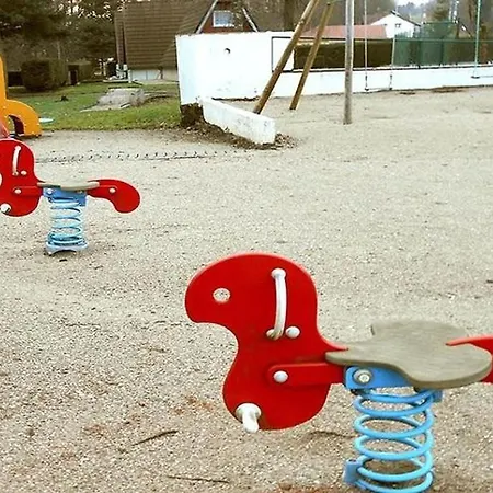 Campsite Confortable Avec Terrasse Et Jardin - Api-1-52-889