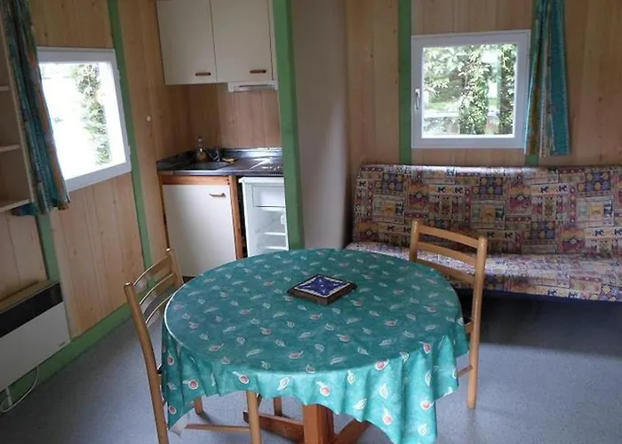 Confortable Avec Terrasse Et Jardin - Api-1-52-889 * Bruyeres