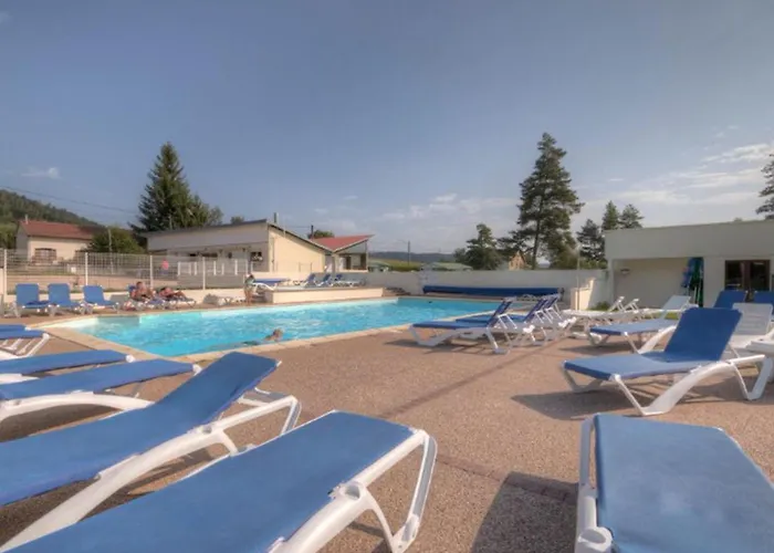 Campsite Confortable Avec Terrasse Et Jardin - Api-1-52-889 *